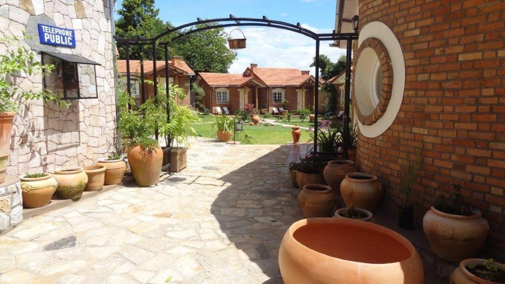Couleur Cafe Hotel Antsirabe Exterior photo